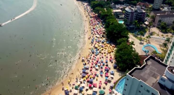 Apartamento Dona Frida Prainha Com Wifi Pe Na Areia Caraguatatuba Exterior foto