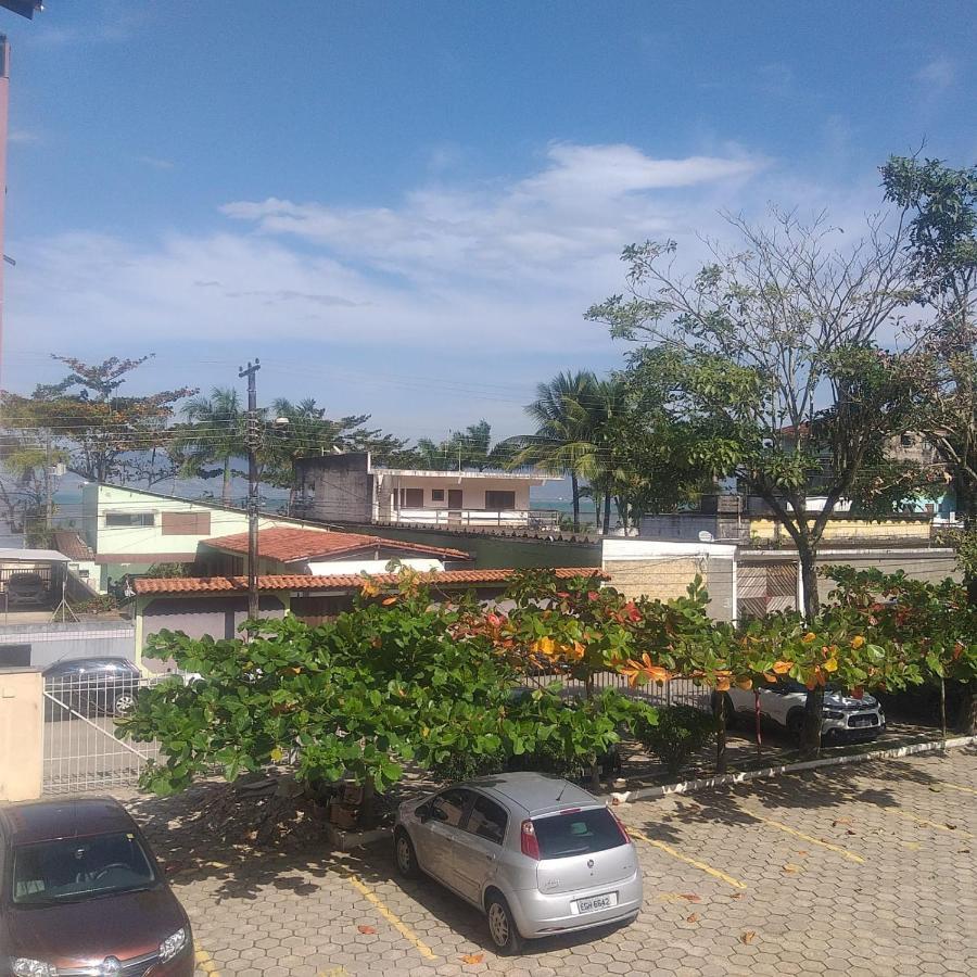 Apartamento Dona Frida Prainha Com Wifi Pe Na Areia Caraguatatuba Exterior foto